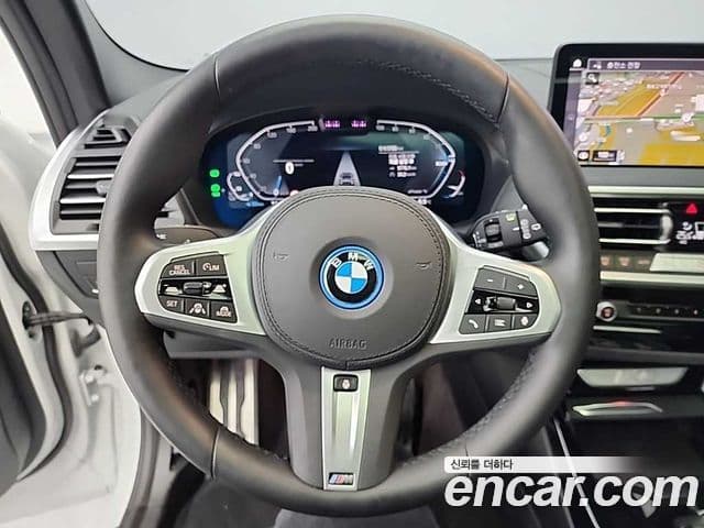 BMW iX3 M Sport, 2025 9