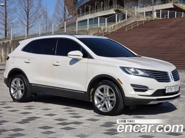 Lincoln MKC, 2017 2