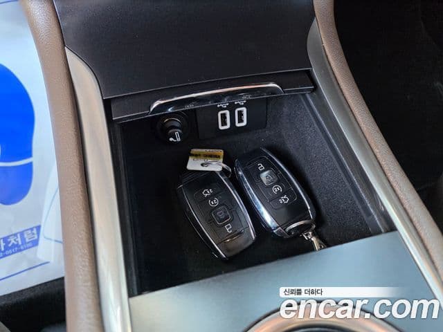 Lincoln MKC, 2017 16