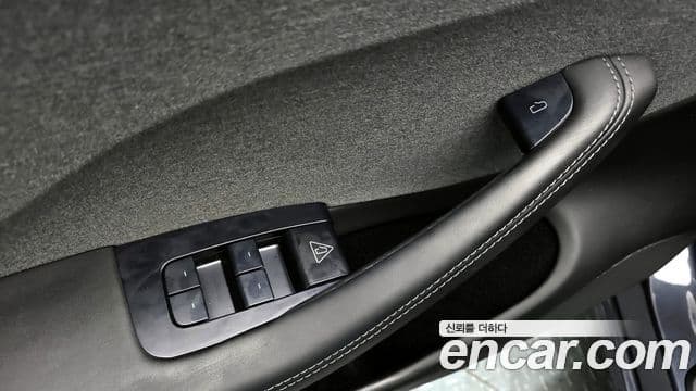 Tesla модель 3, 2025 19