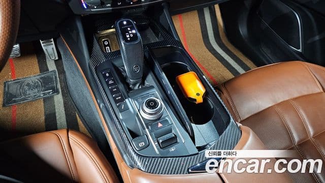 Maserati Levante, 2019 9