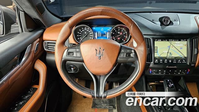 Maserati Levante, 2019 13