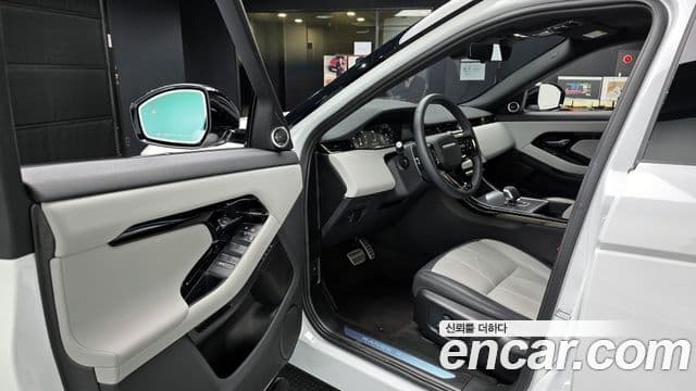 Land Rover Range Rover Evoque 2세대 P250 Dynamic SE, 2026 11