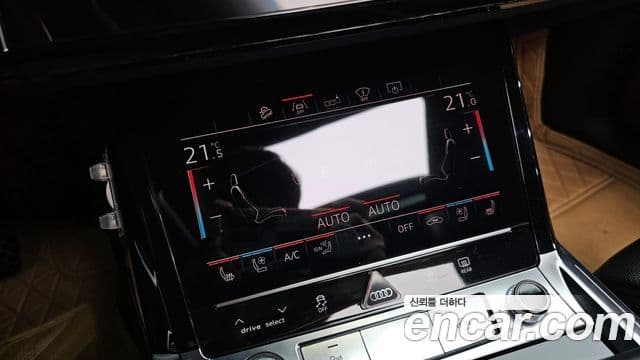 Audi e-Tron, 2020 17