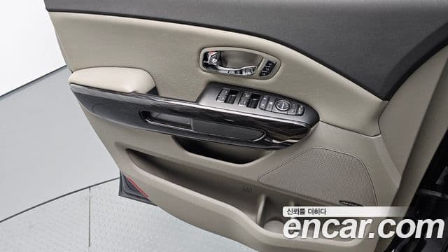 Kia All New Carnival President, 2016 15