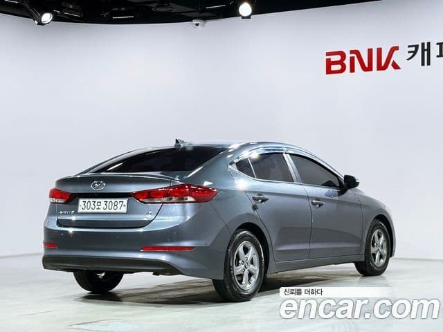 Hyundai Avante AD 1.6 e-VGT Smart, 2018 2