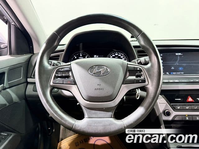 Hyundai Avante AD 1.6 e-VGT Smart, 2018 6