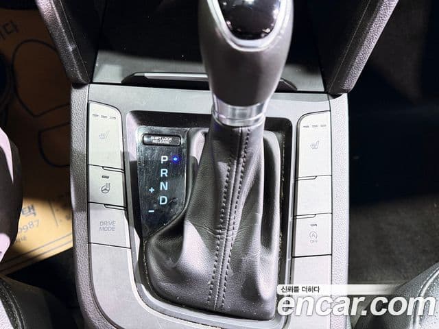 Hyundai Avante AD 1.6 e-VGT Smart, 2018 12