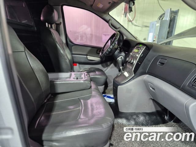 Hyundai Grand Starex CVX Luxury, 2012 13