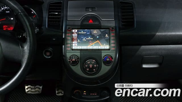 Kia Soul Safety, 2011 16