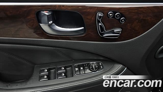 Hyundai Equus(новый кузов / новое поколение) Premium, 2015 13