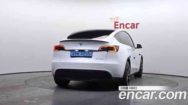 Tesla модель Y performance AWD, 2024 4