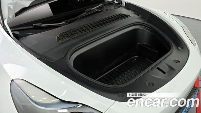 Tesla модель Y performance AWD, 2024 6