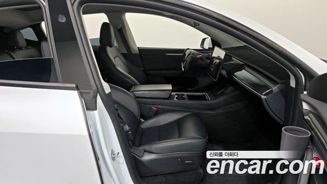 Tesla модель Y performance AWD, 2024 11