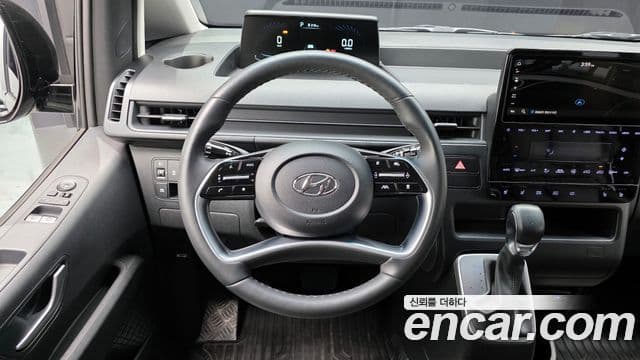 Hyundai Staria Modern, 2022 13