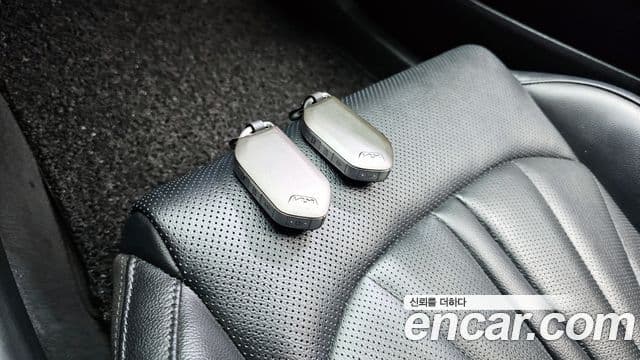 Kia The / новый New K5 гибрид 3세대 Signature, 2024 19