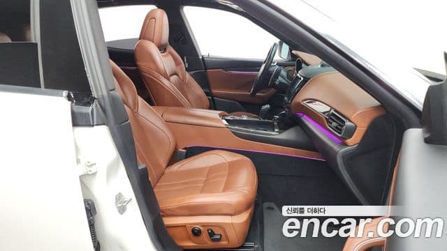 Maserati Levante 3.0 AWD Sport, 2017 11