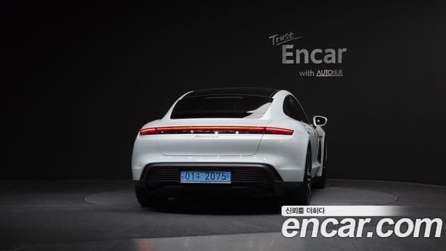 Porsche 타이칸 4S, 2022 4
