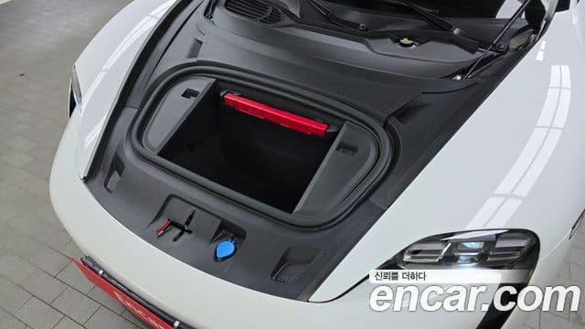 Porsche 타이칸 4S, 2022 6