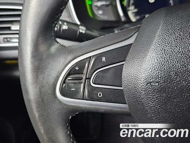 Renault Korea(Samsung) SM6 2.0 LPe RE (для людей с инвалидностью), 2016 18
