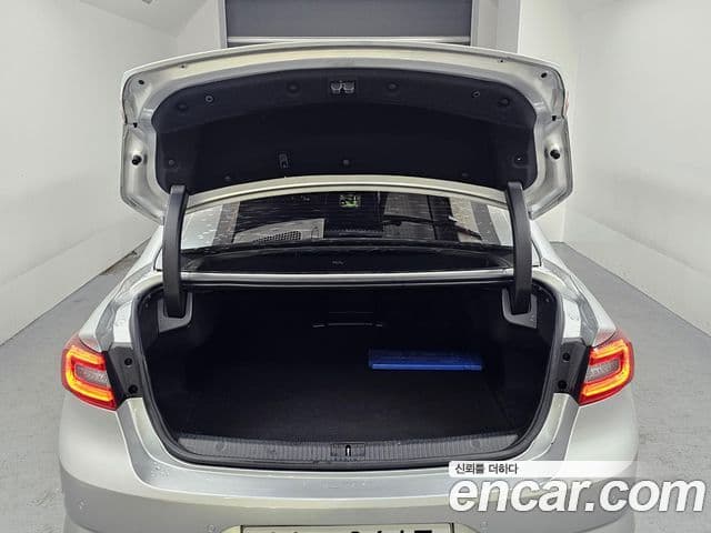 Renault Korea(Samsung) SM6 2.0 LPe RE (для людей с инвалидностью), 2016 20