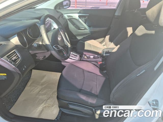 Hyundai Avante MD Premier, 2012 10