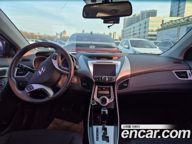 Hyundai Avante MD Premier, 2012 12