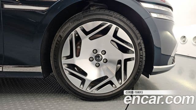 Genesis G90 (RS4) бензин 3.5 турбо e-S/C AWD LWB, 2022 все фото