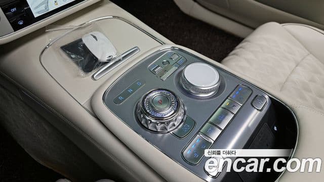 Genesis G90 (RS4) бензин 3.5 турбо e-S/C AWD LWB, 2022 9