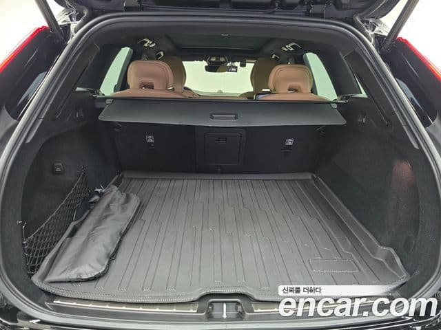 Volvo XC60 2세대 T8 Ultimate Bright, 2023 20