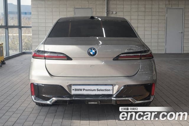 BMW i7 (G70) eDrive 50 M Sport, 2024 4