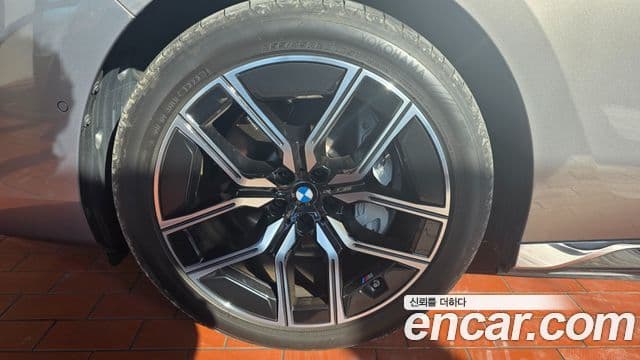 BMW i7 (G70) eDrive 50 M Sport, 2024 все фото