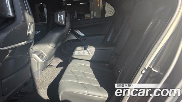 BMW i7 (G70) eDrive 50 M Sport, 2024 11