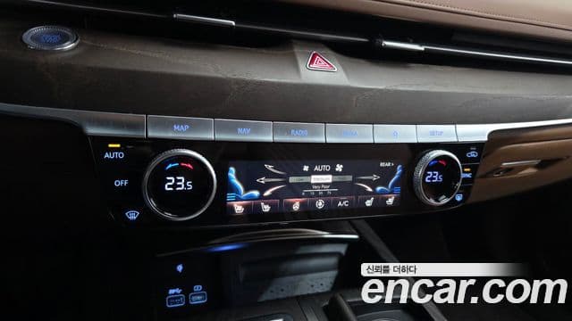 Genesis G80 (RG3) бензин 2.5 турбо AWD, 2021 18