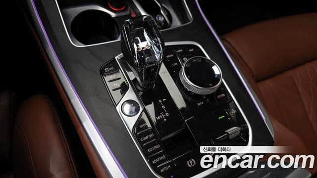 BMW X7 (G07) xDrive 40d Design Pure Excellence 6인승, 2022 9