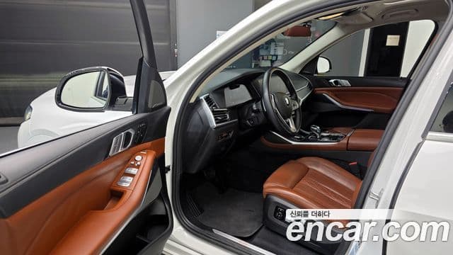 BMW X7 (G07) xDrive 40d Design Pure Excellence 6인승, 2022 10
