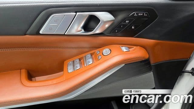 BMW X7 (G07) xDrive 40d Design Pure Excellence 6인승, 2022 14