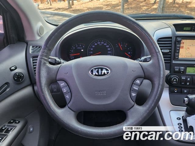 Kia Carnival R President, 2013 8