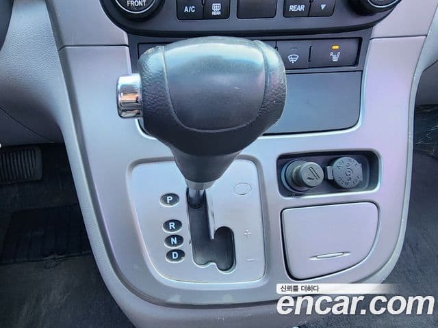 Kia Carnival R President, 2013 13