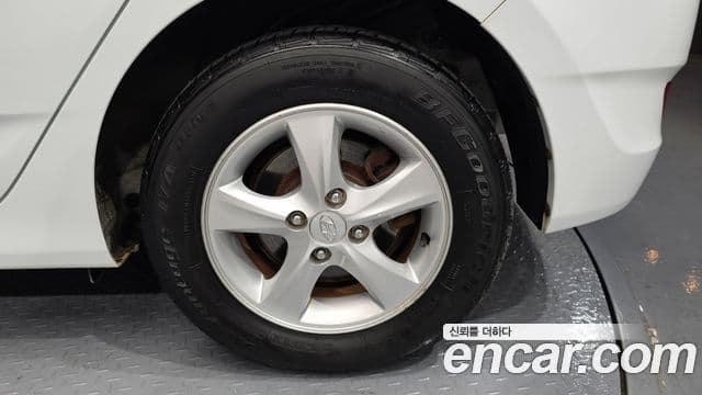 Hyundai Accent(новый кузов / новое поколение) Premier, 2012 все фото