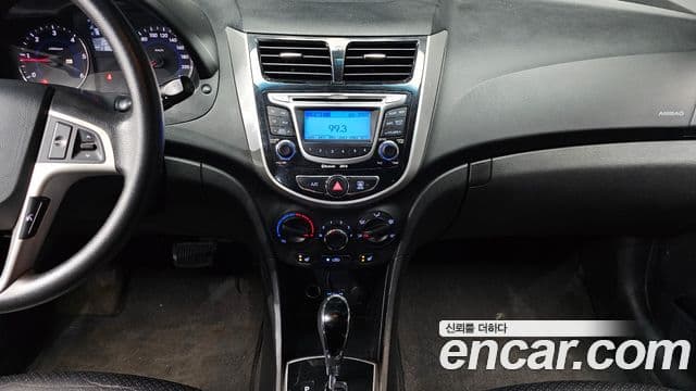 Hyundai Accent(новый кузов / новое поколение) Premier, 2012 14