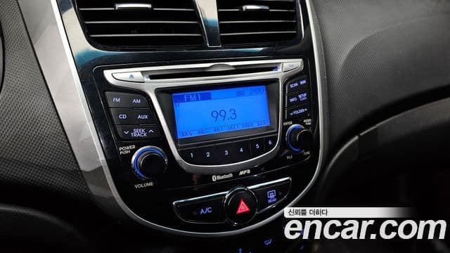 Hyundai Accent(новый кузов / новое поколение) Premier, 2012 16