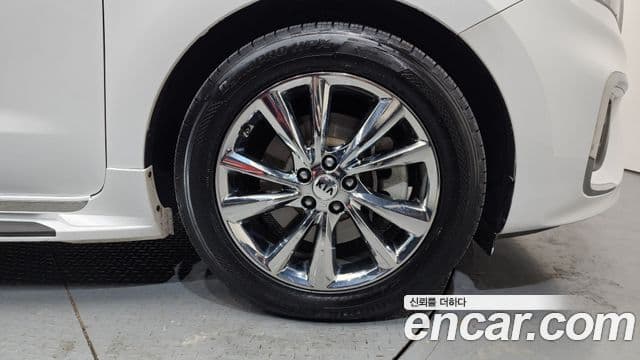 Kia The / новый New Carnival Noblesse, 2019 все фото