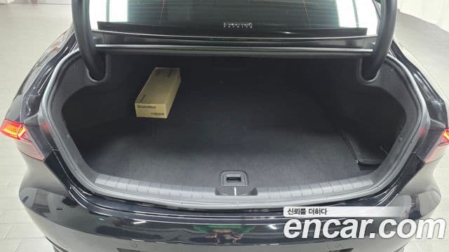 Hyundai The / новый New Grandeur IG Modern, 2021 20