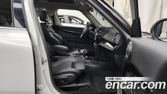 Mini Cooper D Countryman 2세대, 2022 11