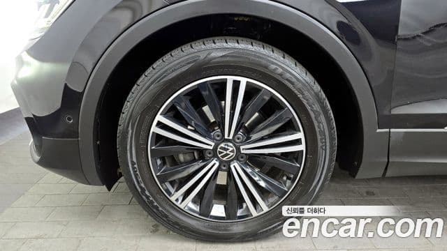 Volkswagen Tiguan 2세대 Premium, 2022 все фото