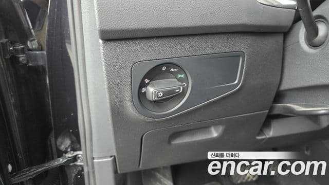 Volkswagen Tiguan 2세대 Premium, 2022 18