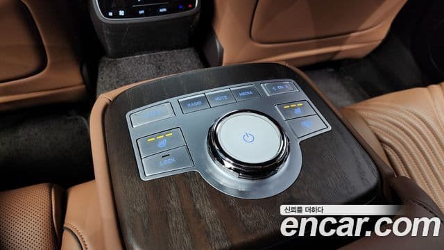 Genesis G80 (RG3) бензин 2.5 турбо 2WD, 2024 19