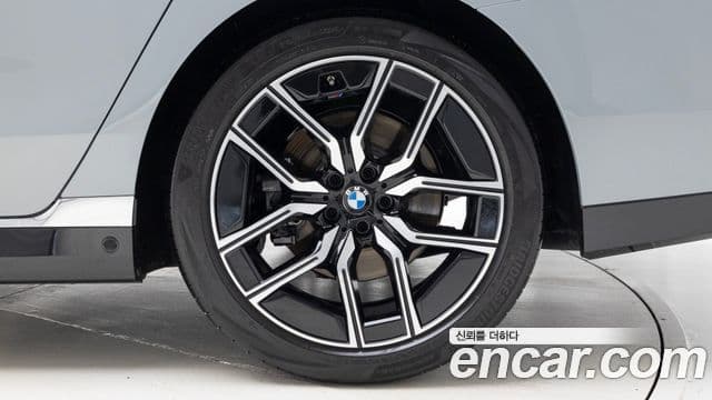 BMW 7시리즈 (G70) 740i xDrive M Sport Limited, 2025 все фото