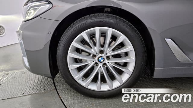 BMW 5시리즈 (G30) Luxury, 2022 все фото
